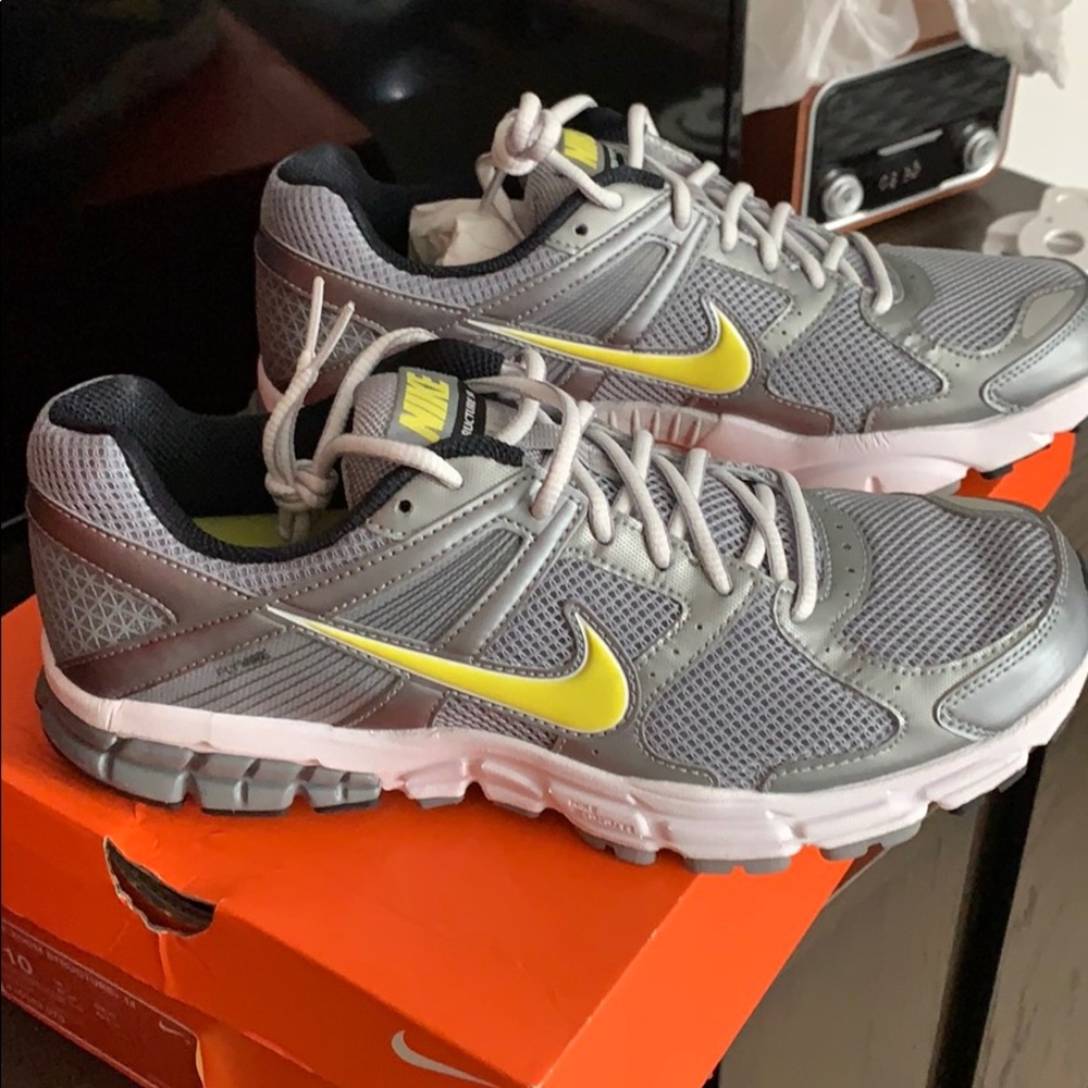 Nike zoom structure+ 14 / men’s 10